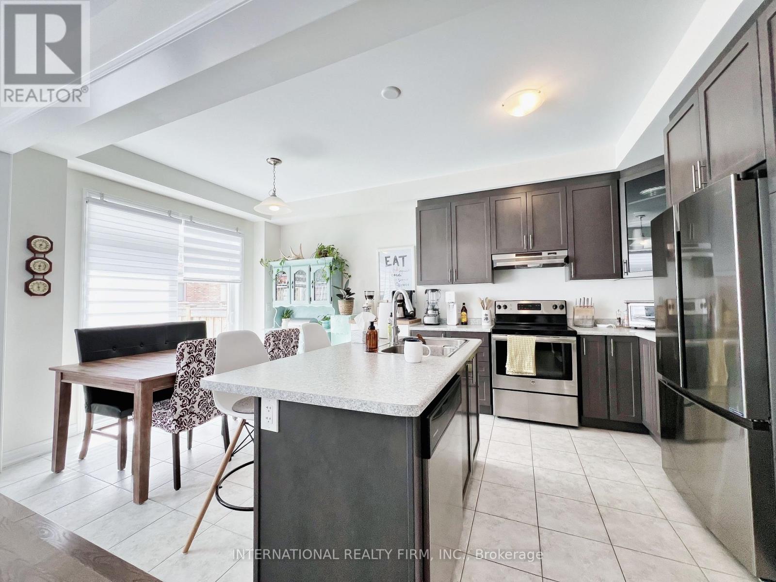 1 Frederick Pearson Street, East Gwillimbury (Queensville), Ontario  L0G 1R0 - Photo 21 - N13165192