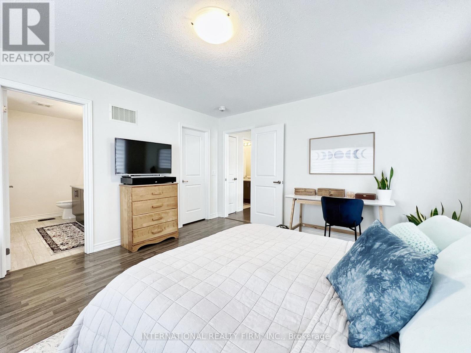 1 Frederick Pearson Street, East Gwillimbury (Queensville), Ontario  L0G 1R0 - Photo 26 - N13165192