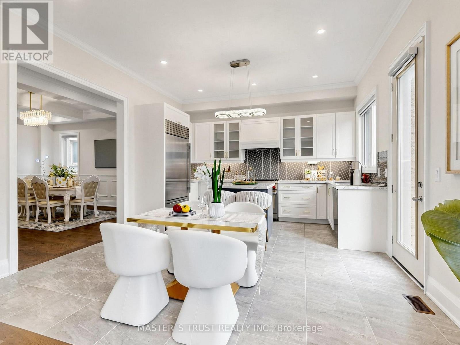 193 Milky Way, Richmond Hill, Ontario  L4C 5H3 - Photo 12 - N13165224