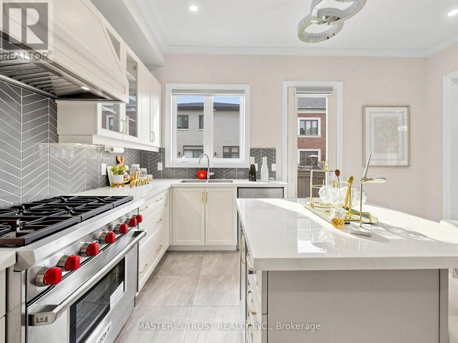 193 Milky Way, Richmond Hill, Ontario  L4C 5H3 - Photo 18 - N13165224