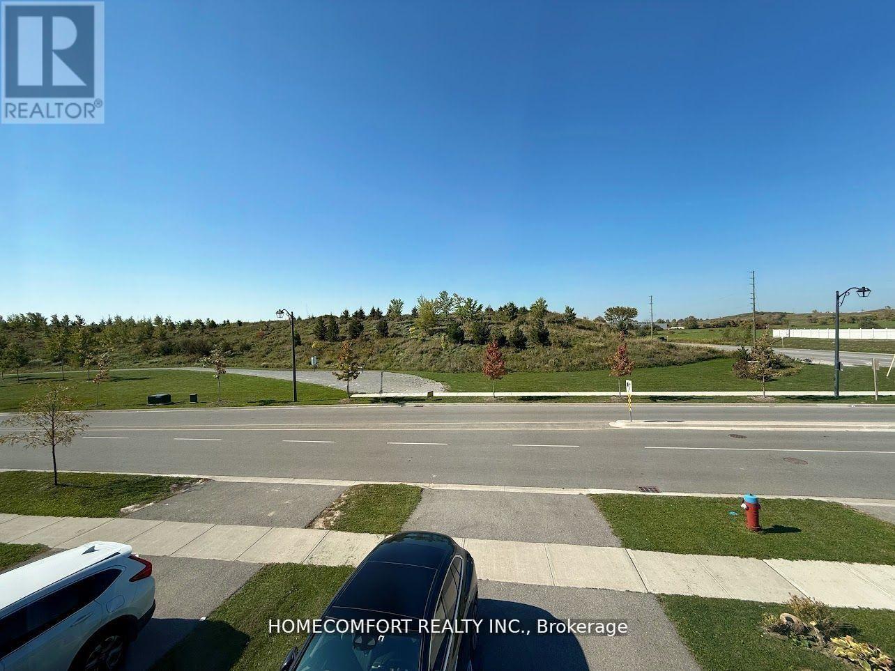 945 Langford Boulevard, Bradford West Gwillimbury (Bradford), Ontario  L3Z 4J2 - Photo 2 - N13165240