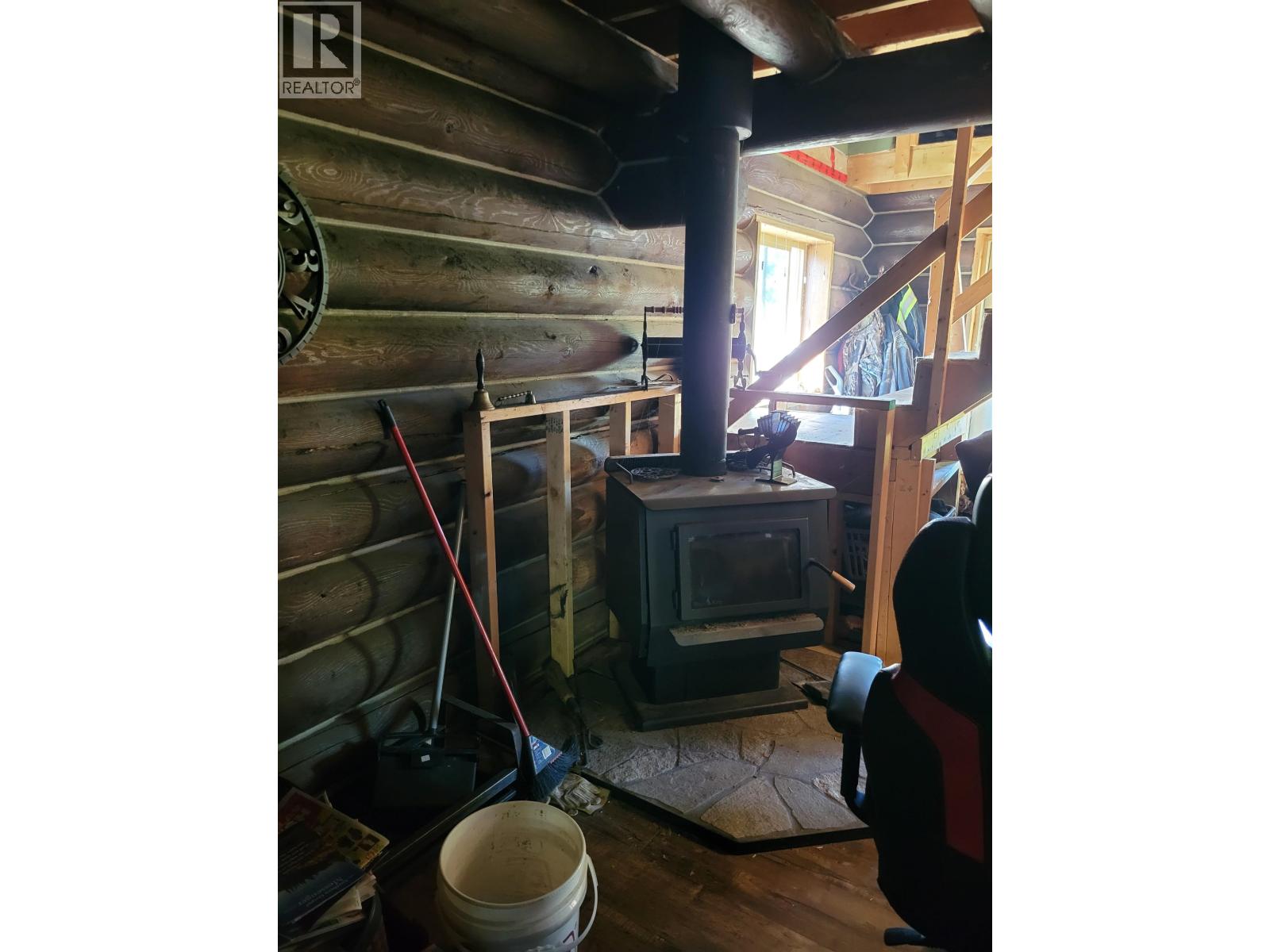 7585 Hulatt Road, Vanderhoof, British Columbia  V0J 3A1 - Photo 11 - R3126019