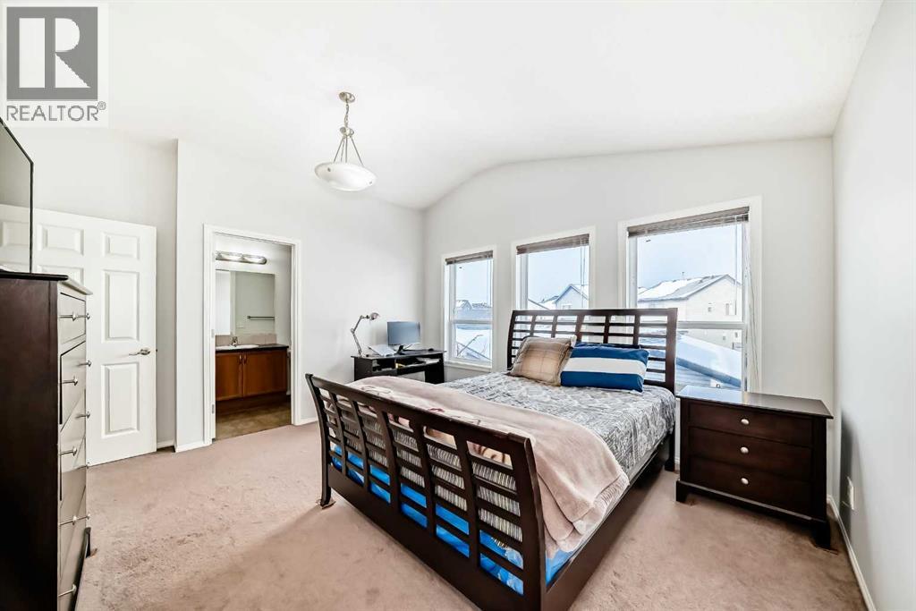 9275 Saddlebrook Drive NE, Calgary, Alberta  T3J 5M5 - Photo 10 - A2298694
