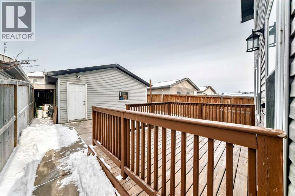 9275 Saddlebrook Drive NE, Calgary, Alberta  T3J 5M5 - Photo 21 - A2298694