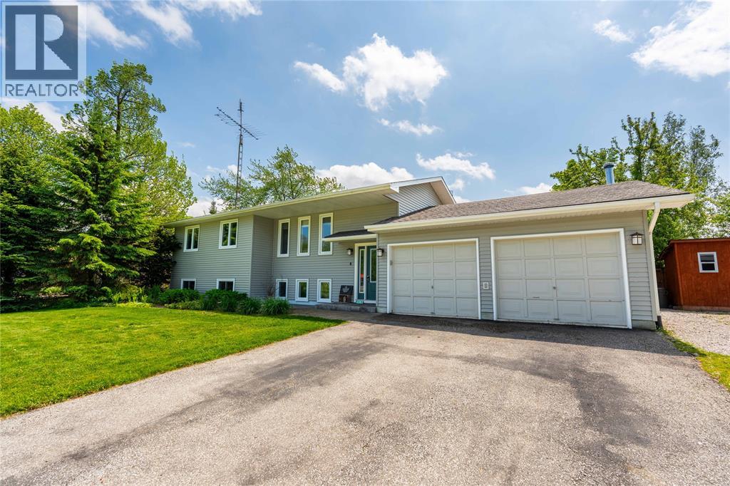 4083 Collingwood Street, Plympton-Wyoming, Ontario  N0N 1J6 - Photo 2 - 26011671