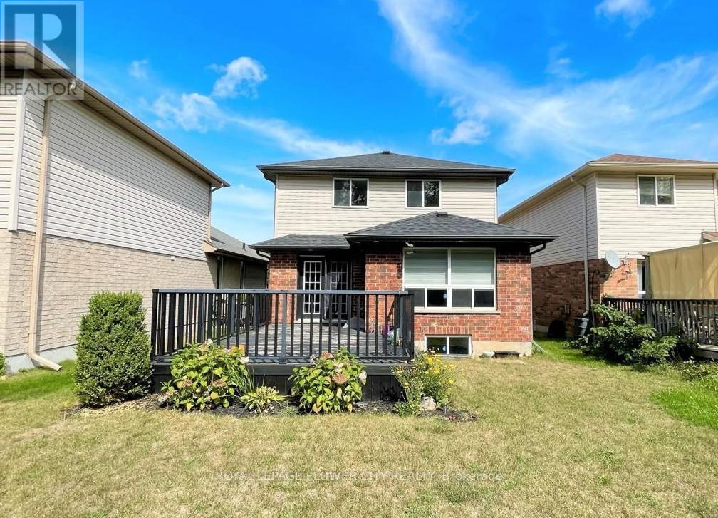 120 Rush Meadow Street, Kitchener, Ontario  N2R 1T3 - Photo 11 - X13165236