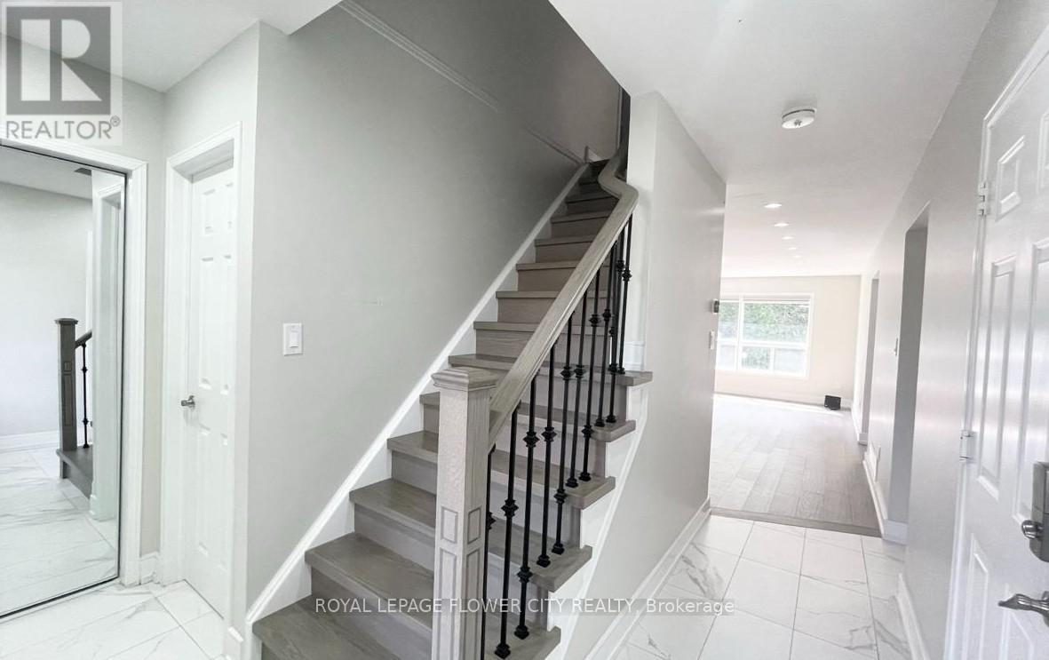 120 Rush Meadow Street, Kitchener, Ontario  N2R 1T3 - Photo 6 - X13165236