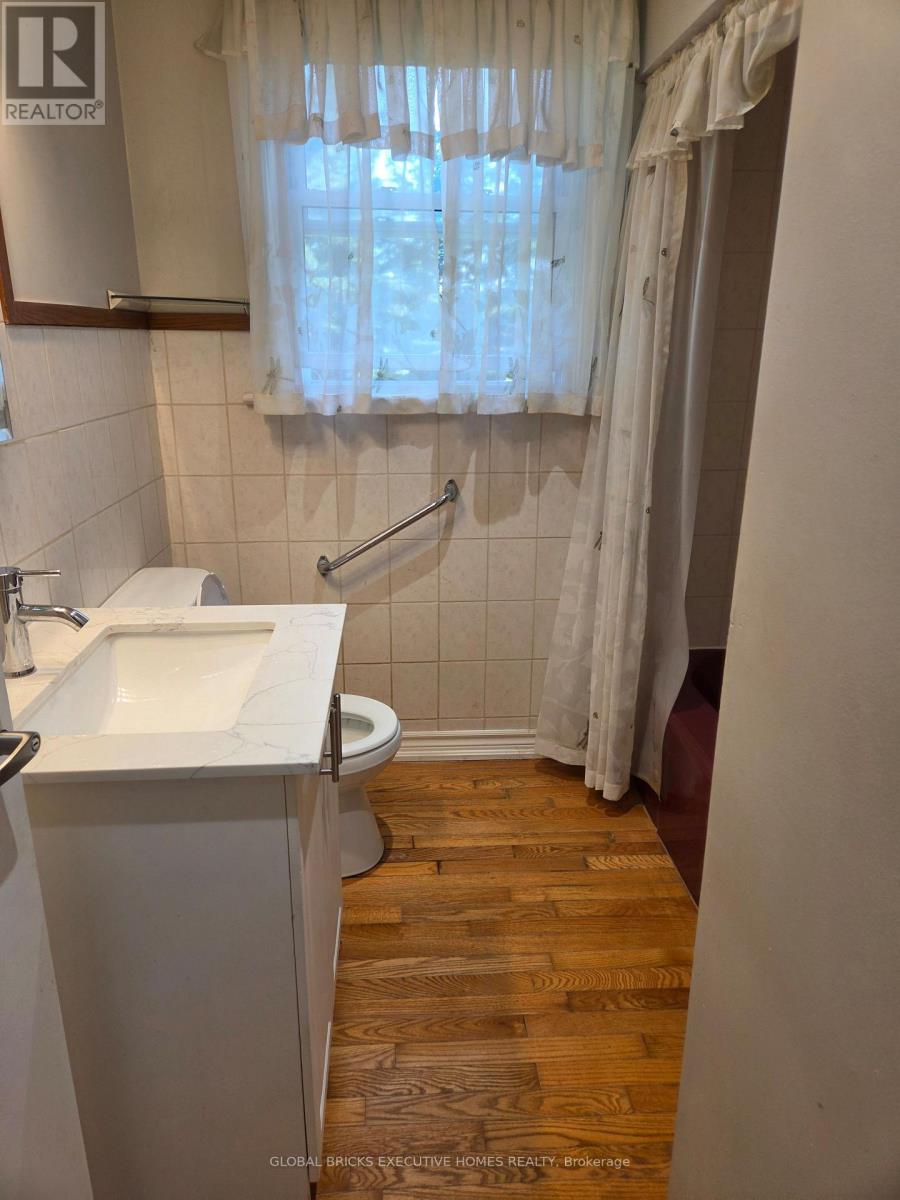 522 Woodlawn Road, Welland (N. Welland), Ontario  L3C 3K1 - Photo 6 - X13165242