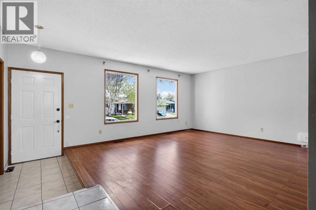 123 Rundleridge Way NE, Calgary, Alberta  T1Y 2J8 - Photo 9 - A2313998