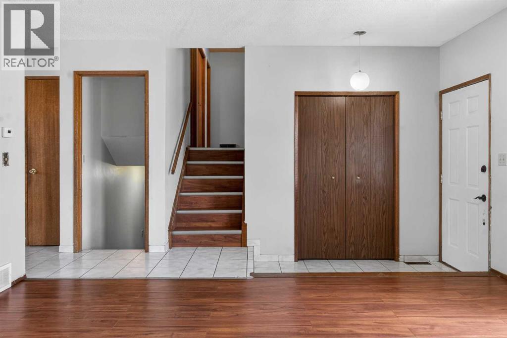 123 Rundleridge Way NE, Calgary, Alberta  T1Y 2J8 - Photo 8 - A2313998