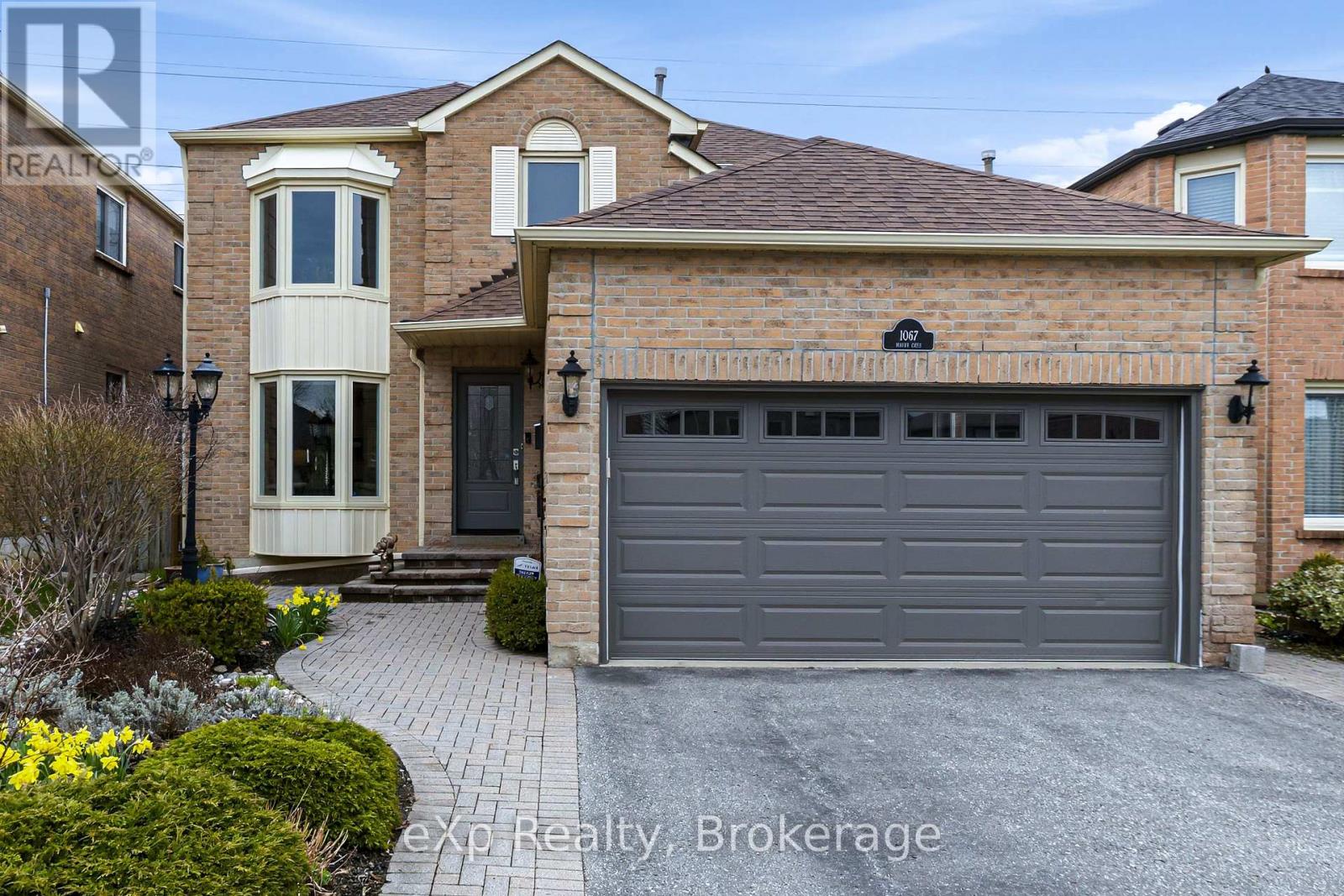 1067 Maury Crescent, Pickering (Liverpool), Ontario  L1X 1R4 - Photo 2 - E13165258