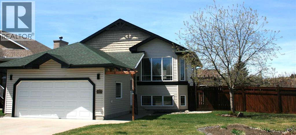1112 2 Street Ne, Sundre, Alberta  T0M 1X0 - Photo 1 - A2297779