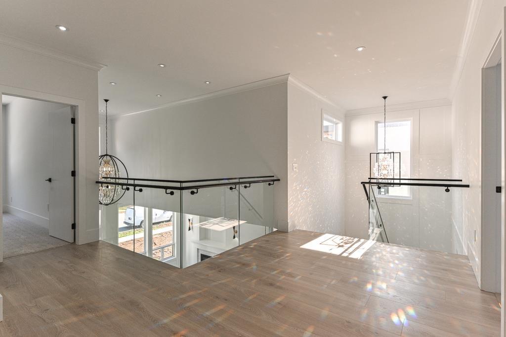 20133 27 Avenue, Langley, British Columbia  V2Z 0B6 - Photo 5 - R3127135