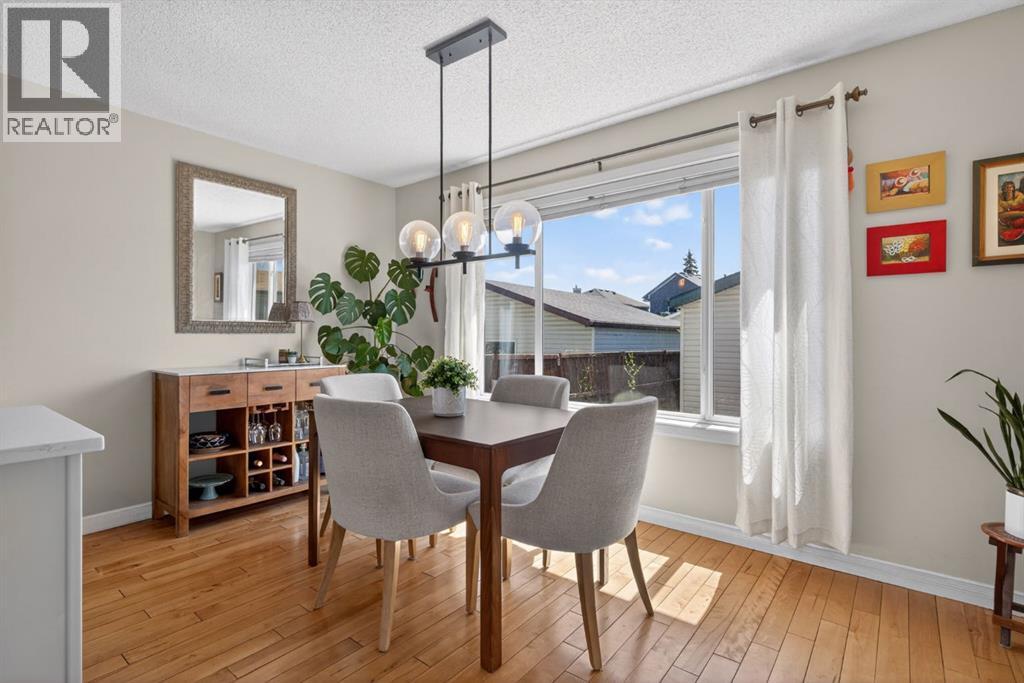 57 Bridlewood Manor Sw, Calgary, Alberta  T2Y 3T4 - Photo 14 - A2311048
