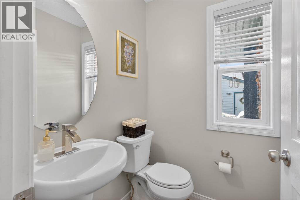 57 Bridlewood Manor Sw, Calgary, Alberta  T2Y 3T4 - Photo 18 - A2311048