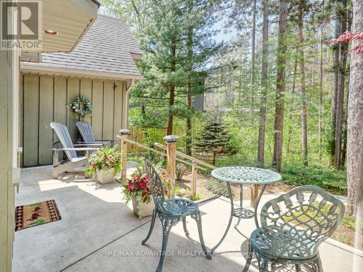 10404 Pinetree Drive, Lambton Shores, Ontario  N0M 1T0 - Photo 27 - X13165260