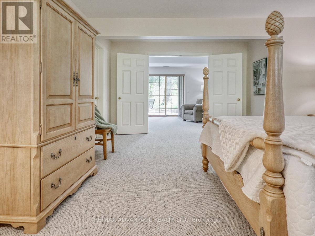 10404 Pinetree Drive, Lambton Shores, Ontario  N0M 1T0 - Photo 36 - X13165260