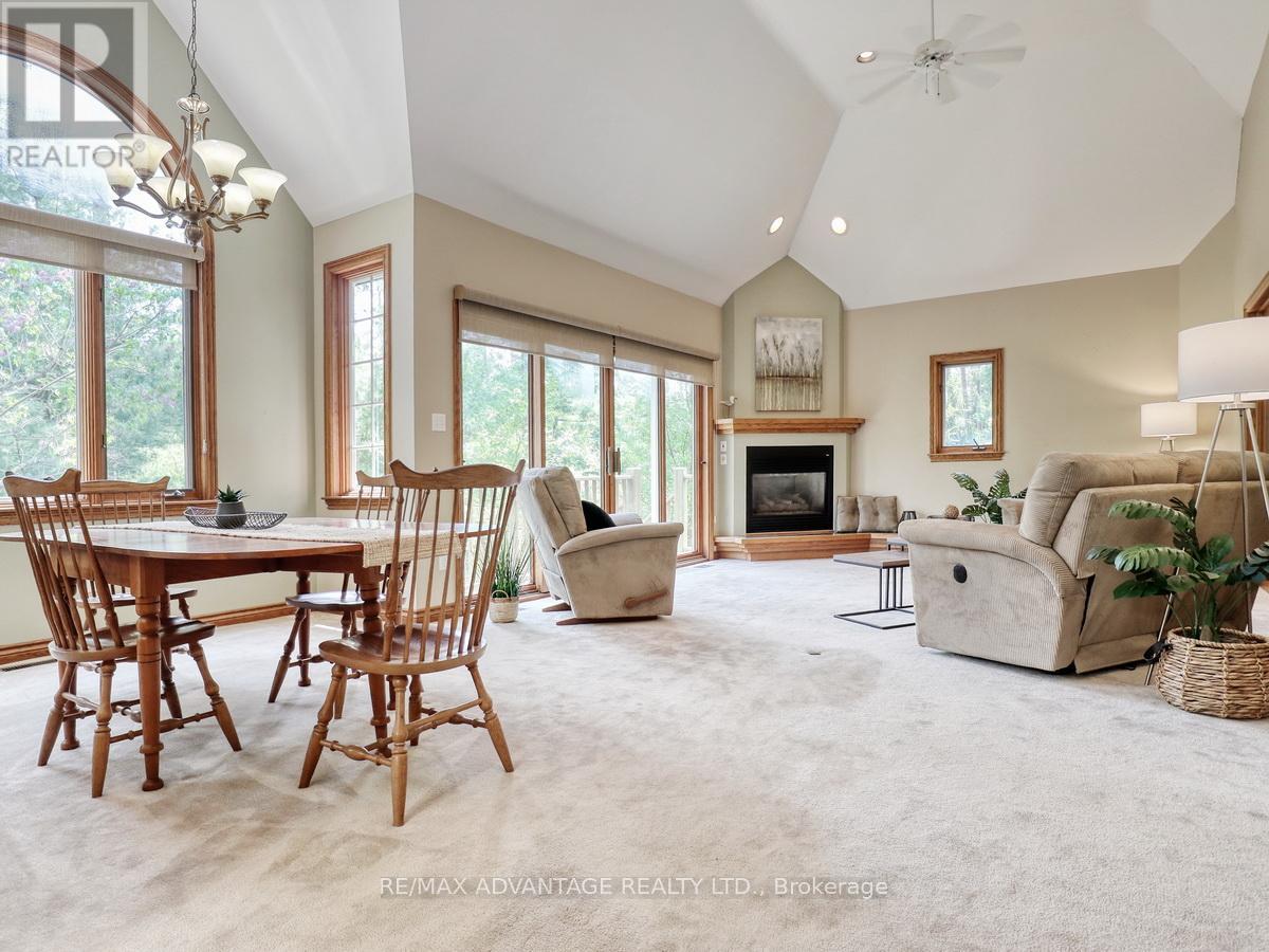 10404 Pinetree Drive, Lambton Shores, Ontario  N0M 1T0 - Photo 7 - X13165260