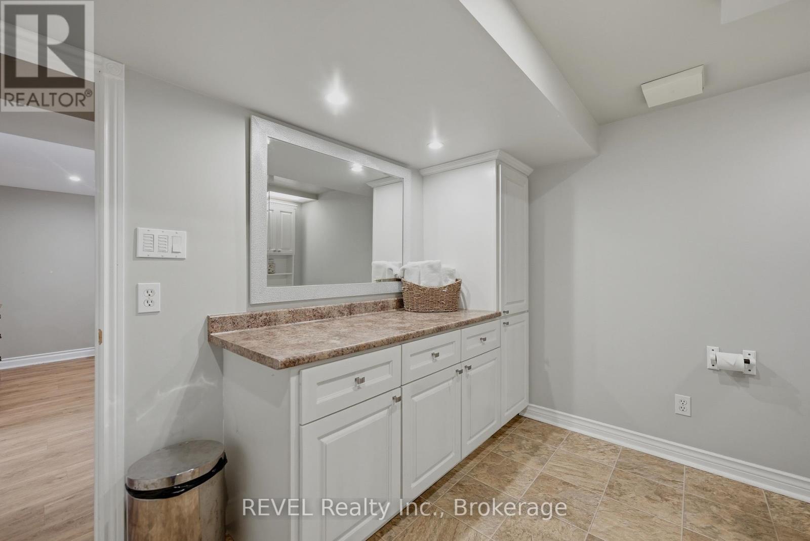 7484 Merritt Avenue, Niagara Falls, Ontario  L2G 5C5 - Photo 36 - X13165282