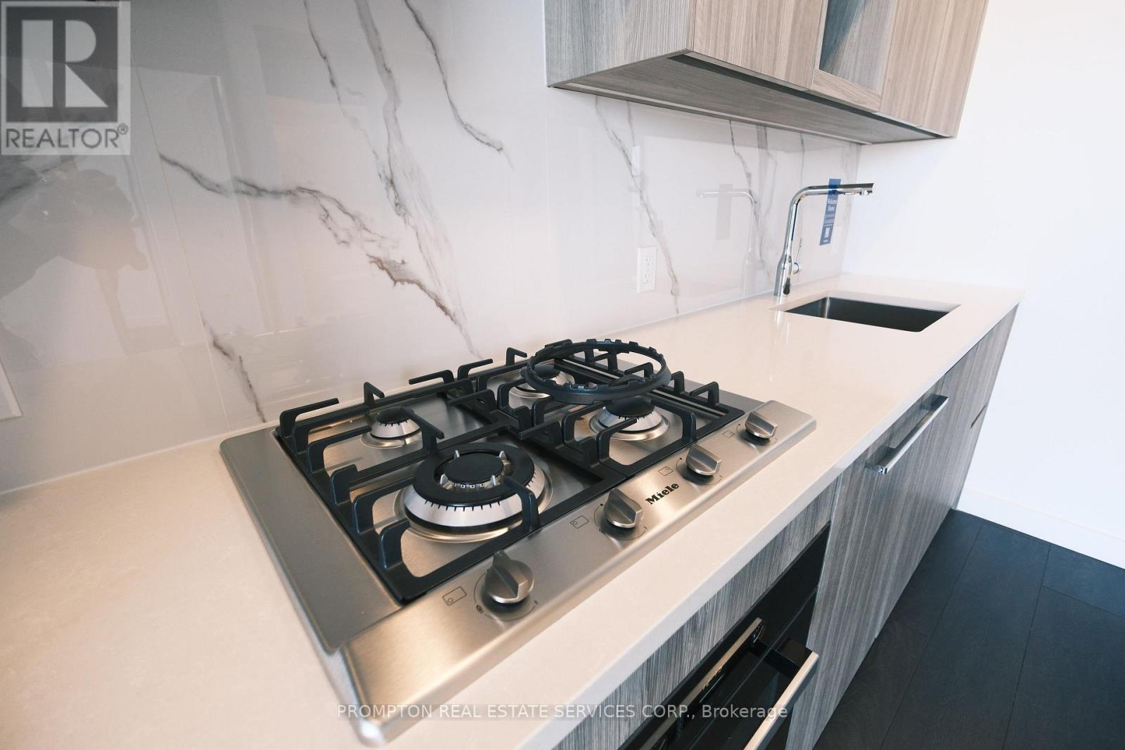 1906 - 75 Billes Heights, Toronto, Ontario M2K 0J8 - Photo 7 - C13165272