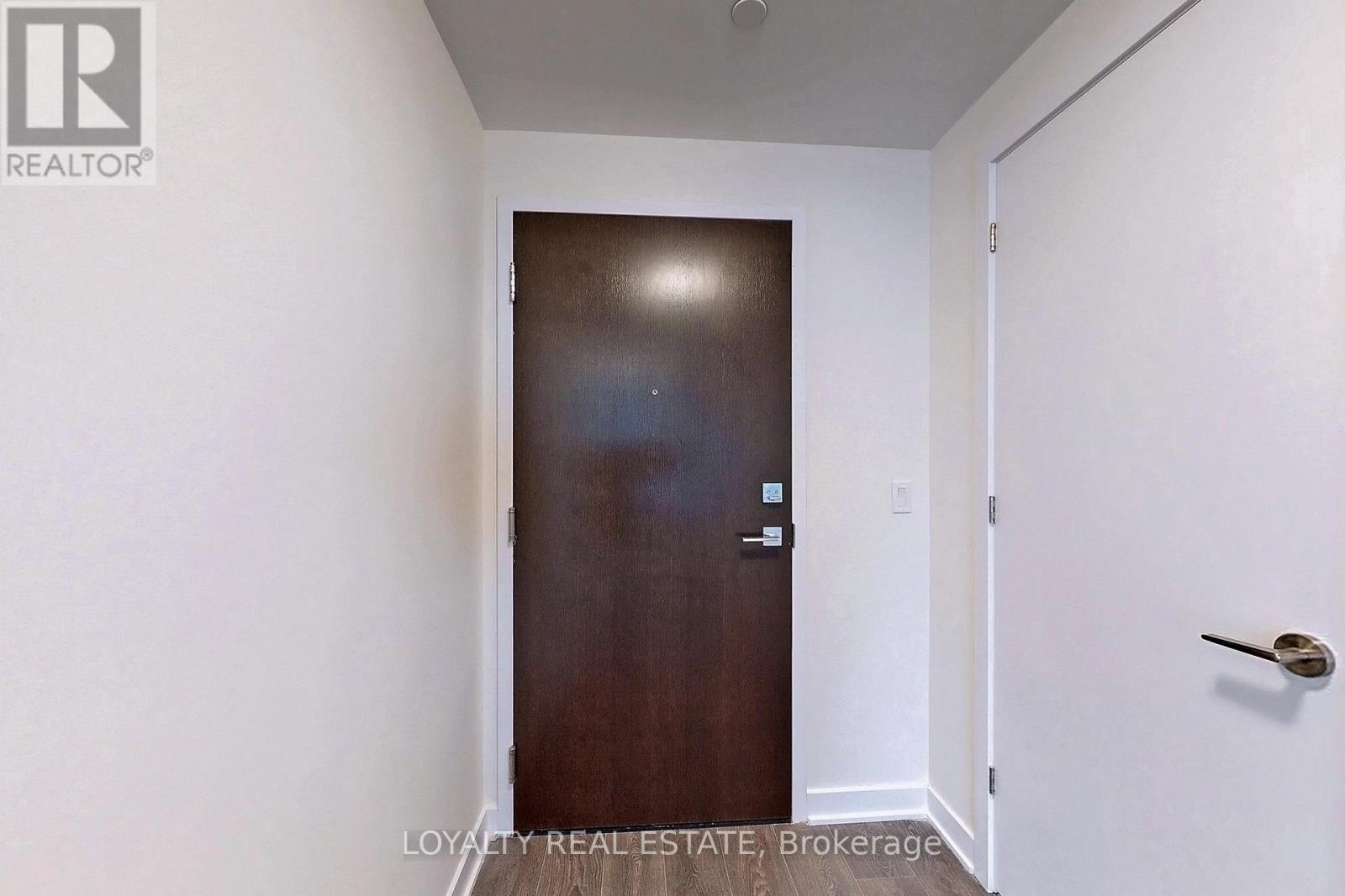 1705 - 2221 Yonge Street, Toronto, Ontario  M4S 2B4 - Photo 33 - C13165278