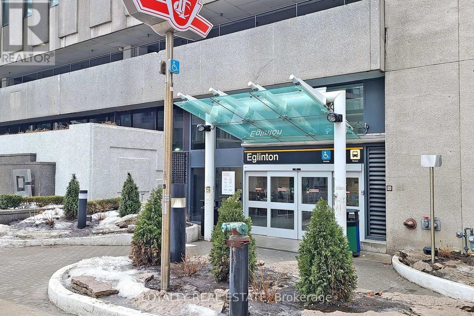 1705 - 2221 Yonge Street, Toronto, Ontario  M4S 2B4 - Photo 42 - C13165278