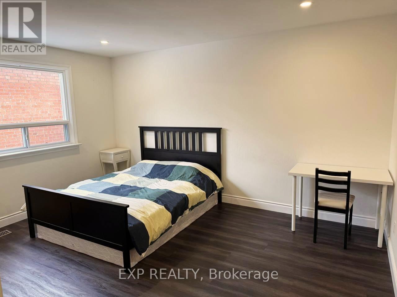 52 Lloydminster Crescent, Toronto, Ontario  M2M 2S1 - Photo 13 - C13165286