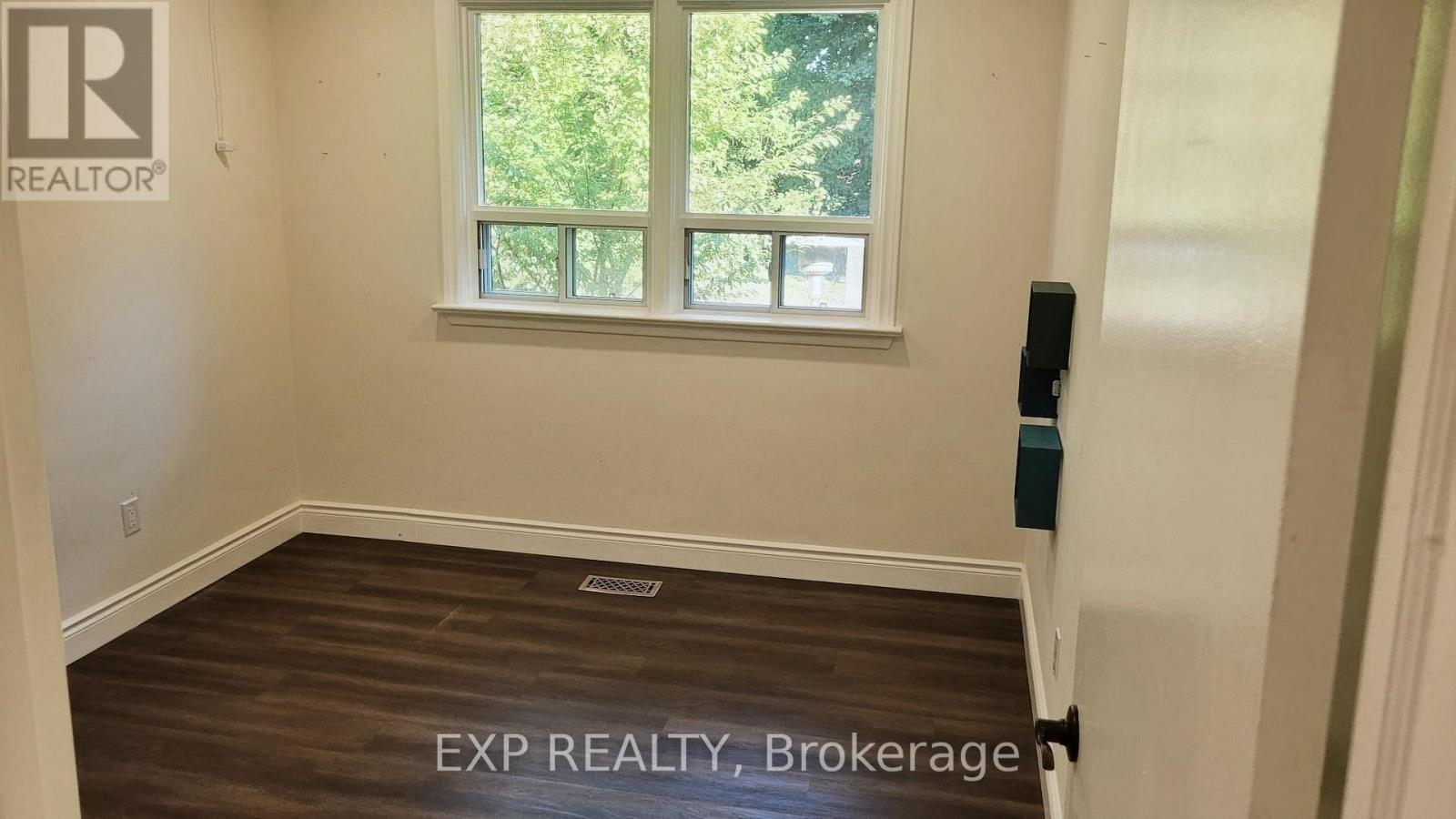 52 Lloydminster Crescent, Toronto, Ontario  M2M 2S1 - Photo 16 - C13165286