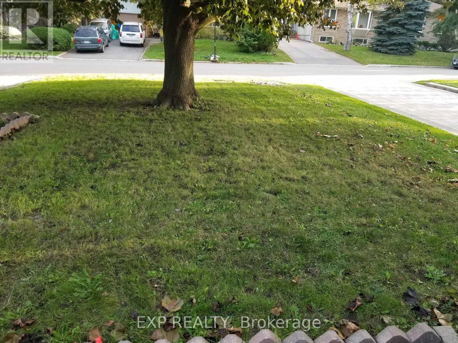 52 Lloydminster Crescent, Toronto, Ontario  M2M 2S1 - Photo 29 - C13165286