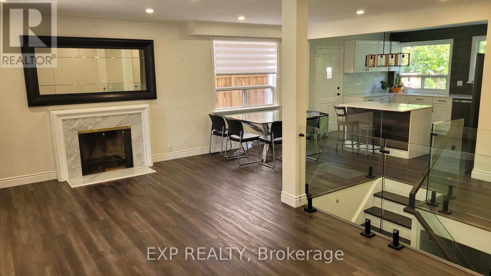 52 Lloydminster Crescent, Toronto, Ontario  M2M 2S1 - Photo 5 - C13165286