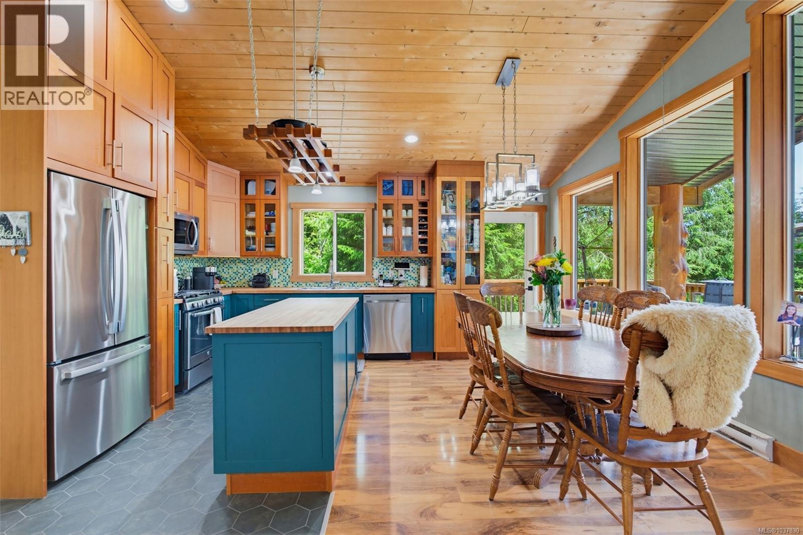 12051 West Coast Rd, Sooke, British Columbia  V9Z 1K2 - Photo 18 - 1037830
