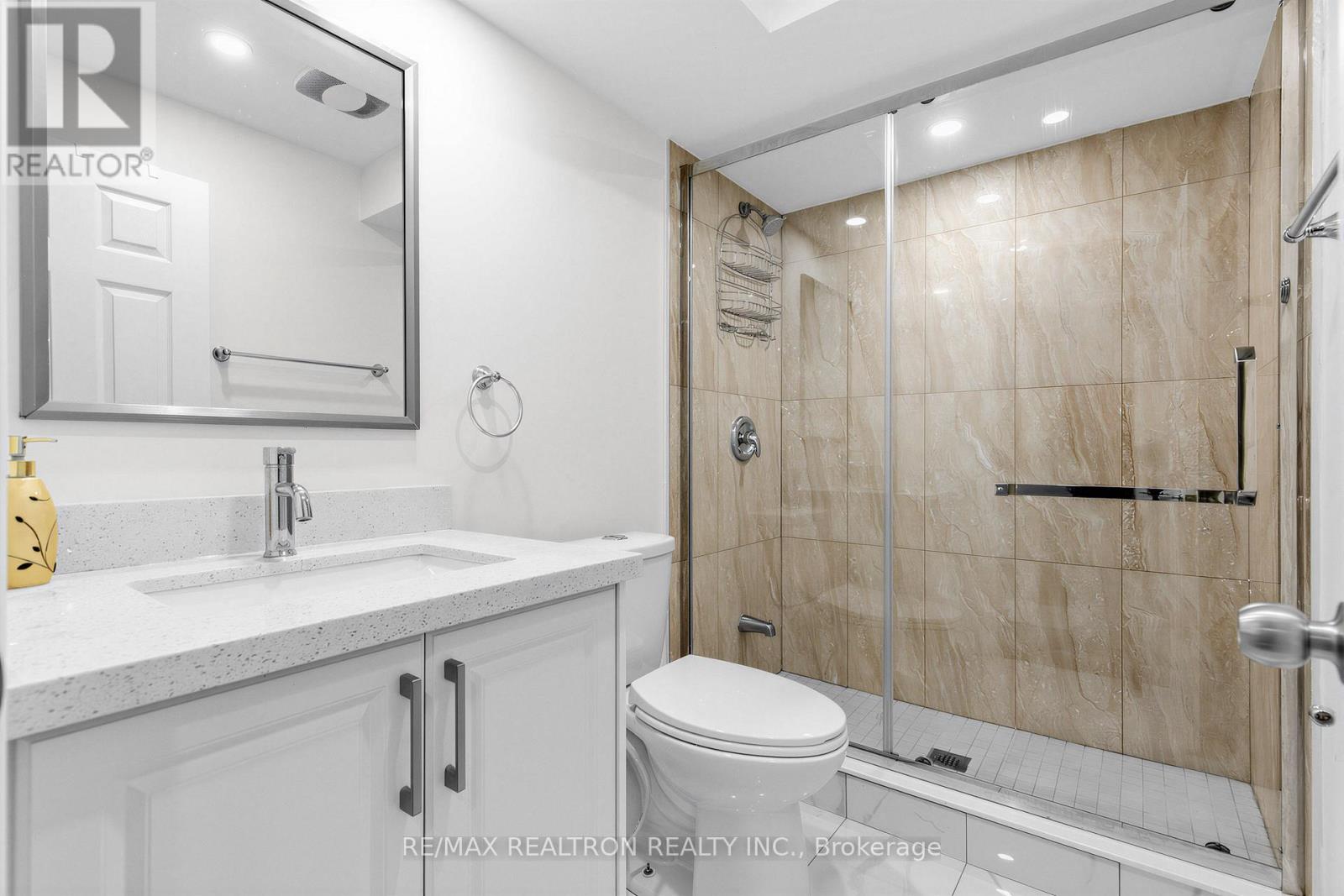 664 Sunbird Trail, Pickering, Ontario L1X 2X6 - Photo 30 - E13164310