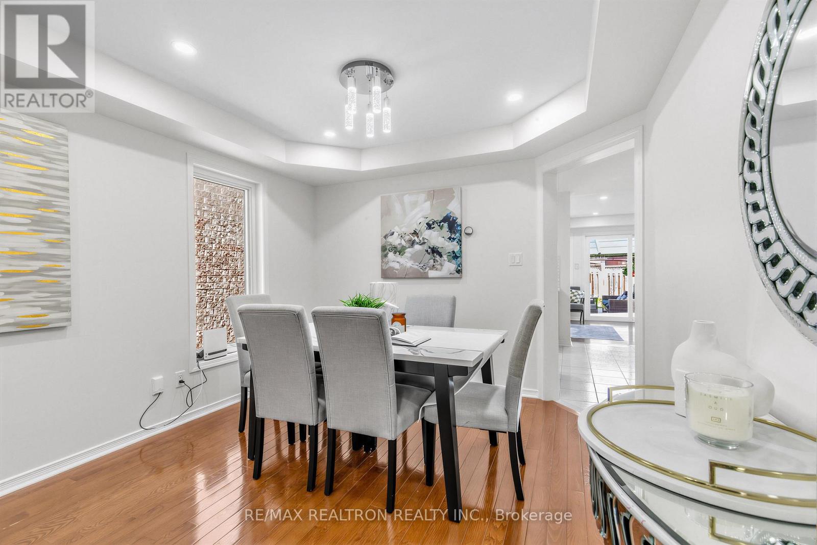 664 Sunbird Trail, Pickering, Ontario L1X 2X6 - Photo 9 - E13164310