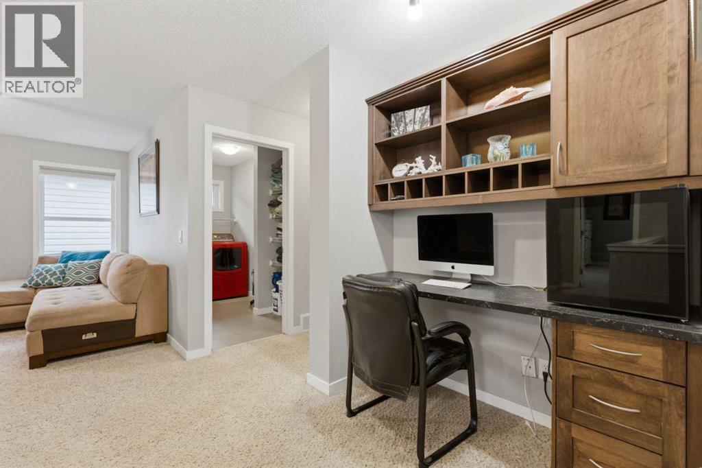 78 Hillcrest Street SW, Airdrie, Alberta  T4B 0Y7 - Photo 17 - A2294971