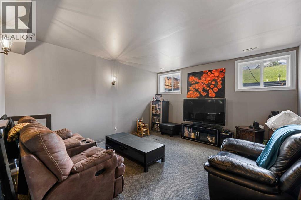 66 Sheep River Cove, Okotoks, Alberta  T1S 2L4 - Photo 31 - A2313157