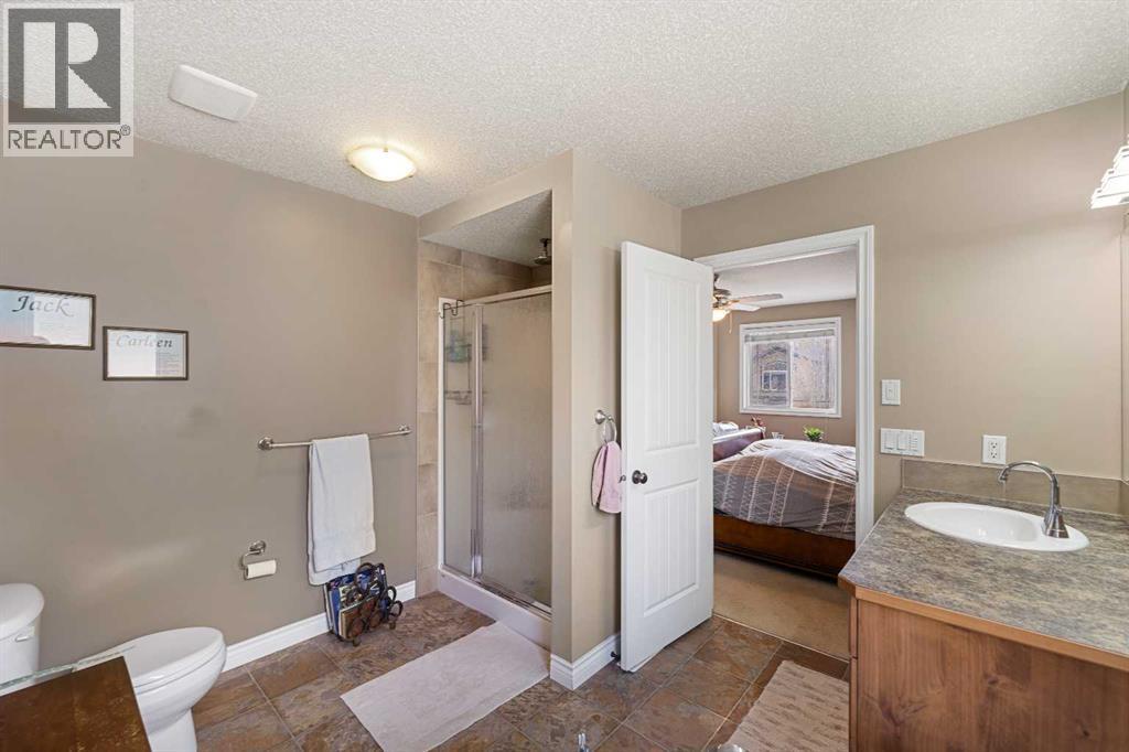 66 Sheep River Cove, Okotoks, Alberta  T1S 2L4 - Photo 24 - A2313157