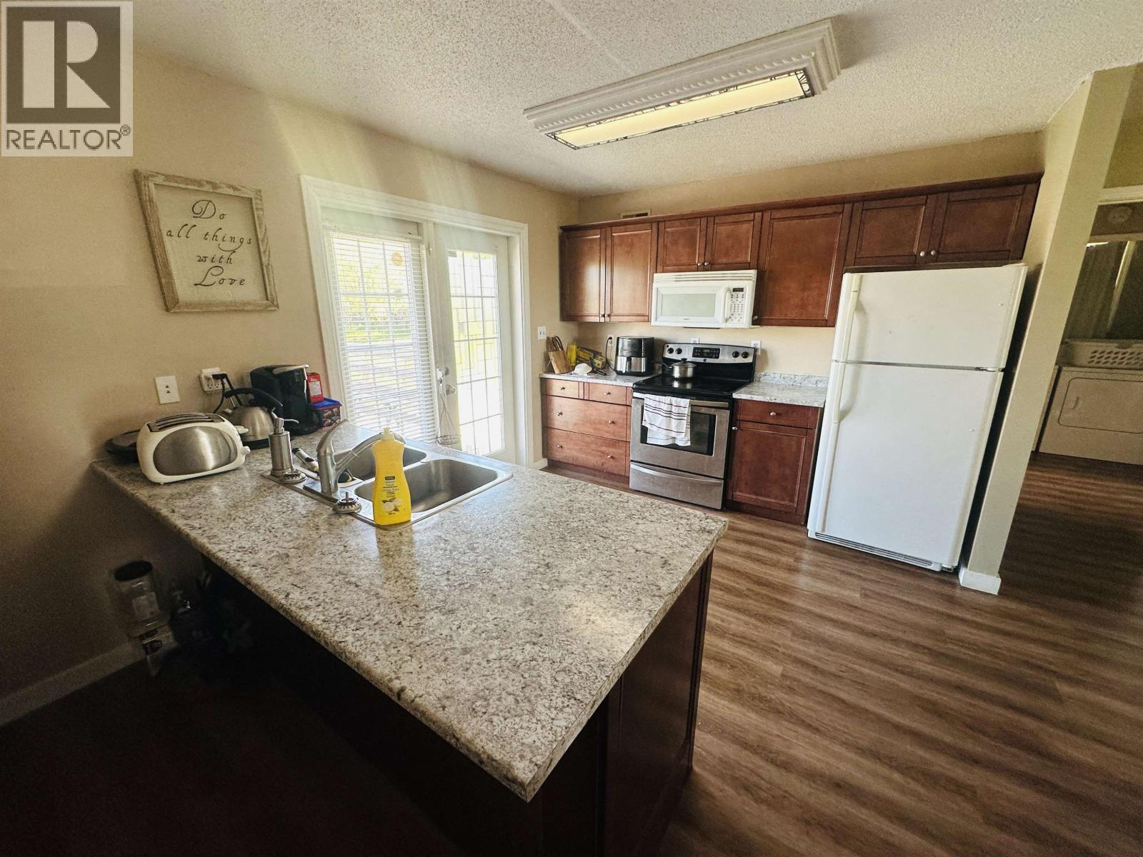 245 8th Avenue, Burns Lake, British Columbia  V0J 1E0 - Photo 21 - R3127088
