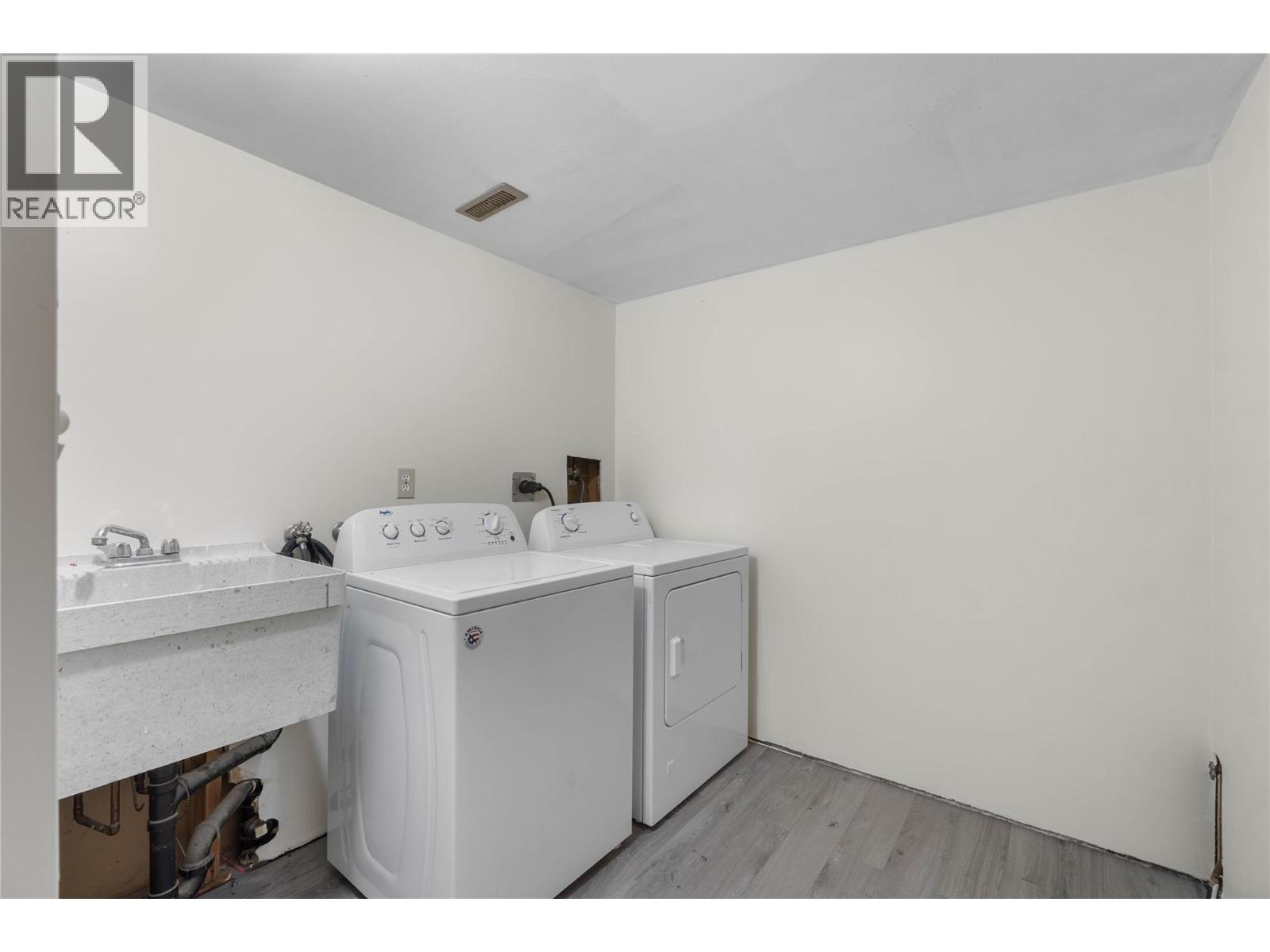 602/604 Windsor Avenue, Kamloops, British Columbia  V2B 2B3 - Photo 20 - 10375484