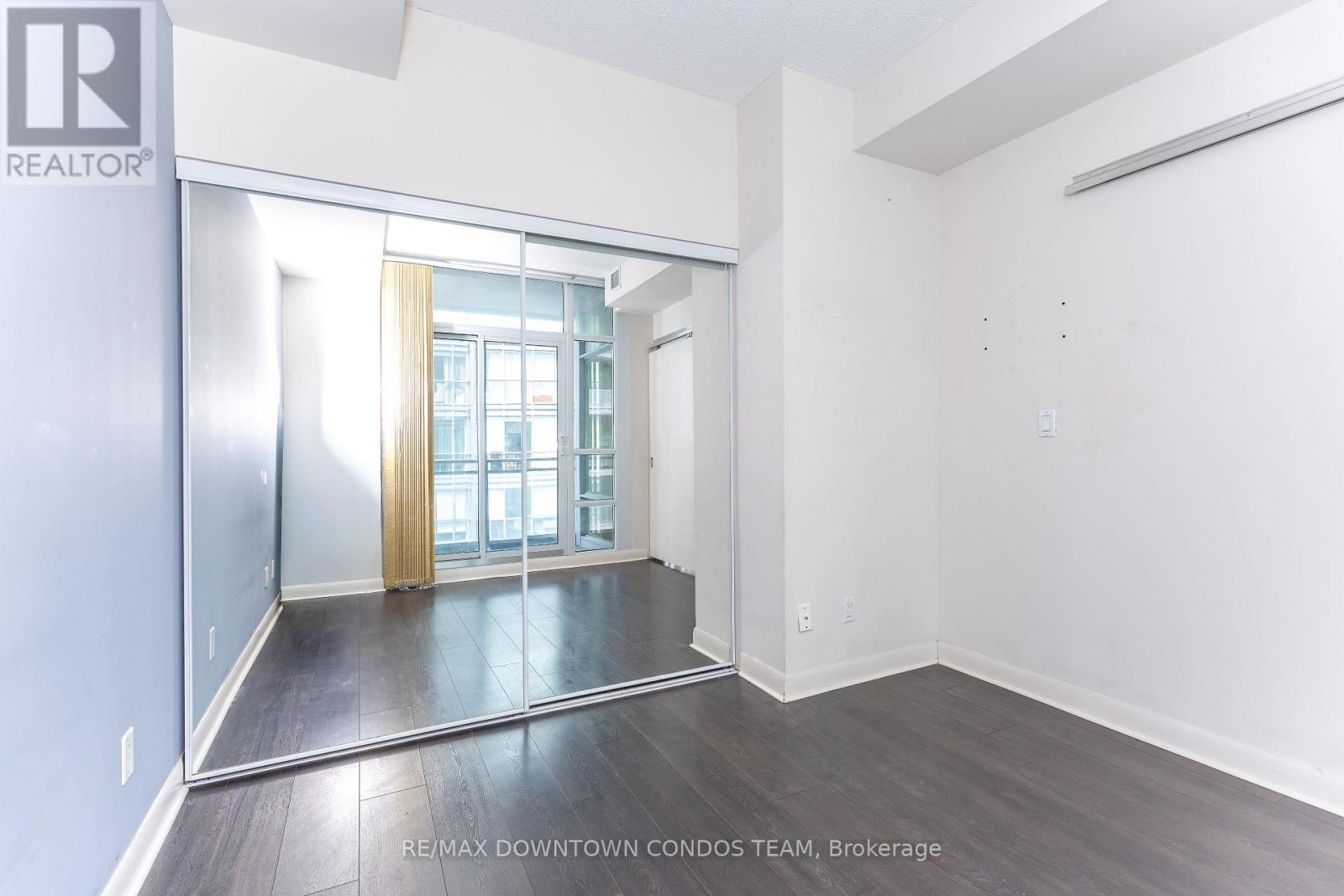1311 - 15 Bruyeres Mews, Toronto, Ontario  M5V 0A7 - Photo 26 - C13161074