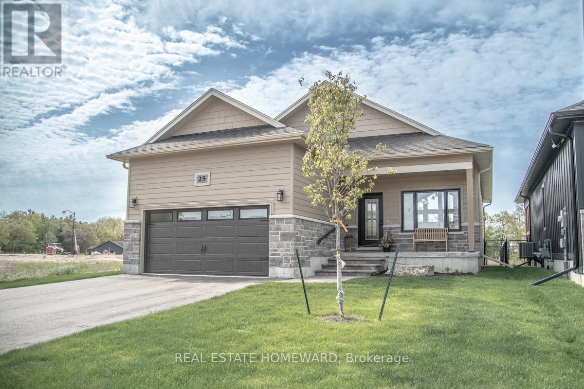 25 VISTA CRESCENT, Quinte West, Ontario