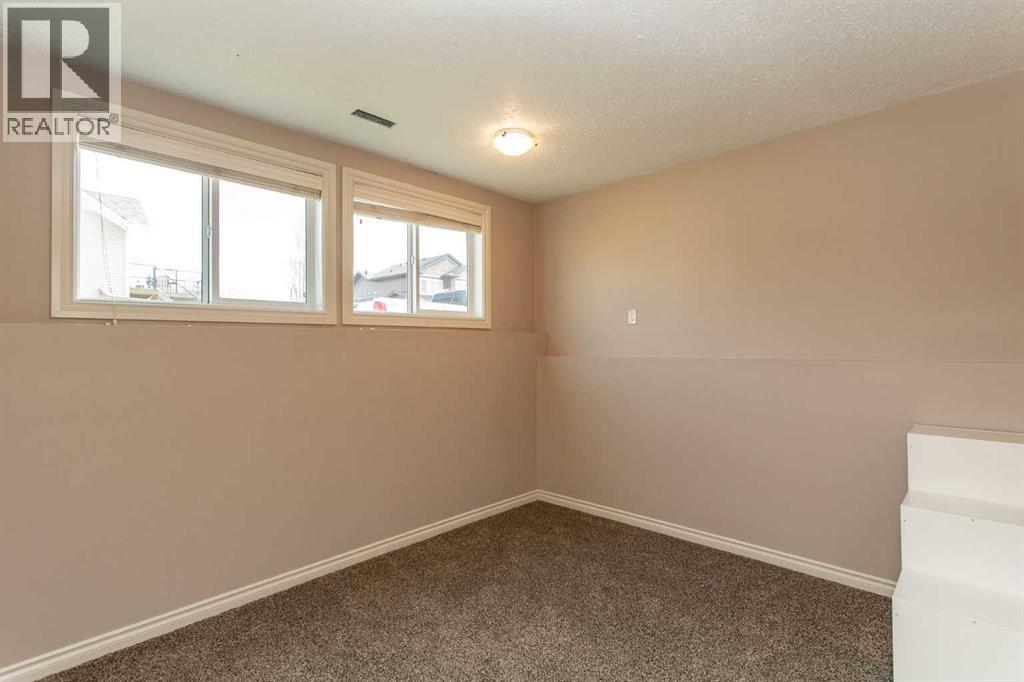 17 Ebony Street, Lacombe, Alberta  T4L 0A4 - Photo 31 - A2301166