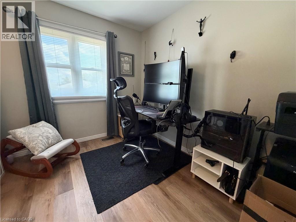 222 Scott Road, Cambridge, Ontario  N3C 3Z8 - Photo 15 - 40832844