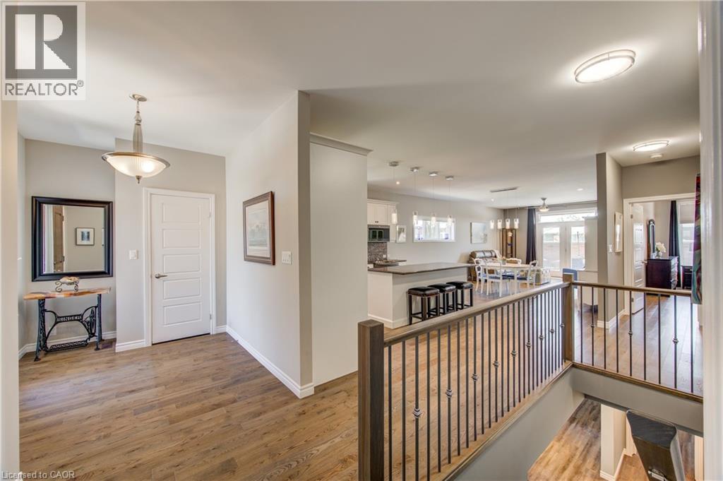 10 Ridgewood Court, Woodstock, Ontario  N4T 0E5 - Photo 5 - 40831051