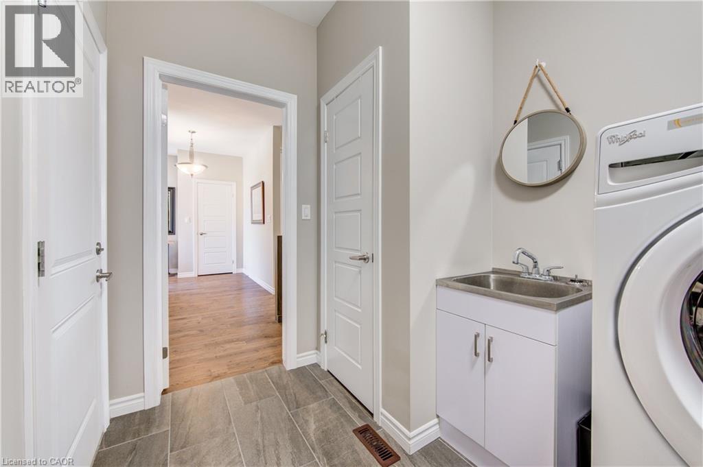 10 Ridgewood Court, Woodstock, Ontario  N4T 0E5 - Photo 7 - 40831051