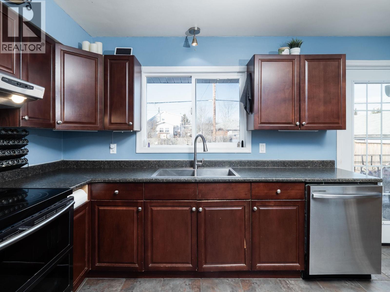 667 Ewert Street, Prince George, British Columbia  V2M 2N8 - Photo 15 - R3101926