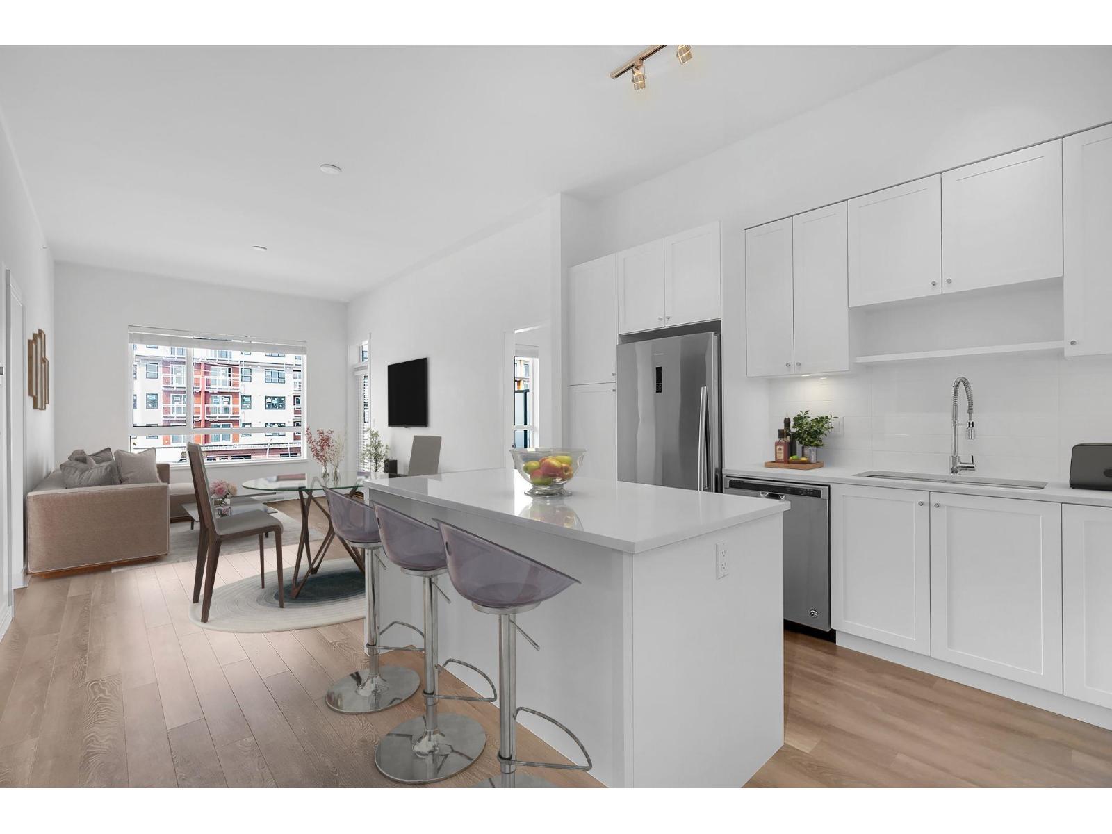 413 13628 81a Avenue, Surrey, British Columbia  V3W 3E2 - Photo 3 - R3126532