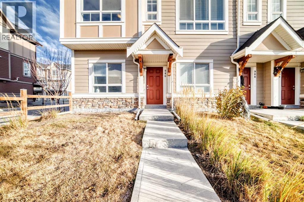 986 Sherwood Boulevard NW, Calgary, Alberta  T3R 0V3 - Photo 3 - A2287039