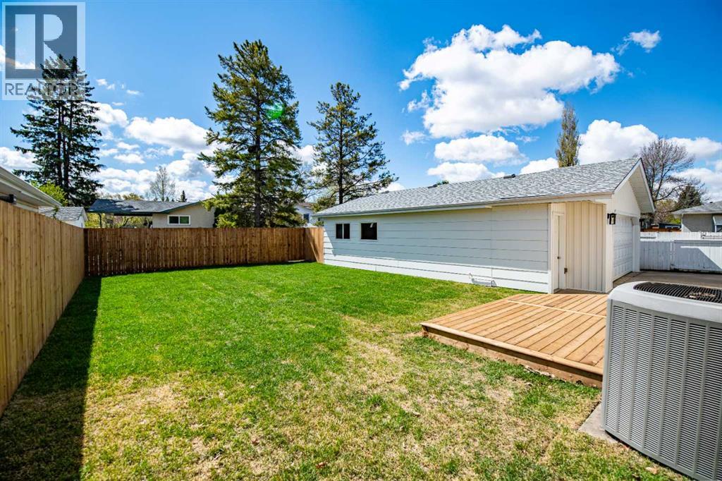 19 Spencer Street, Red Deer, Alberta  T4N 0B1 - Photo 40 - A2306898