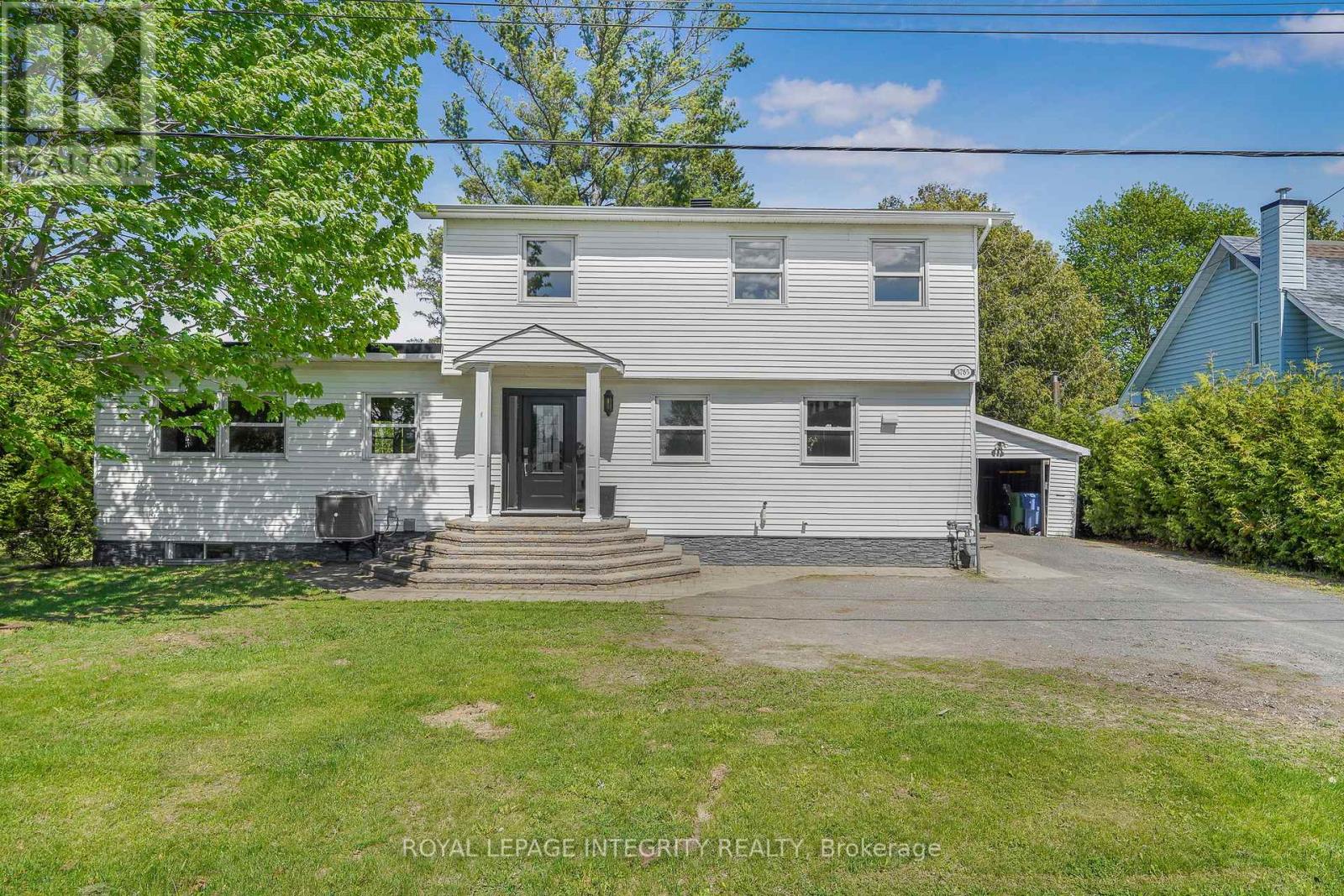 3785 RUE CARTIER STREET, Clarence-Rockland, Ontario