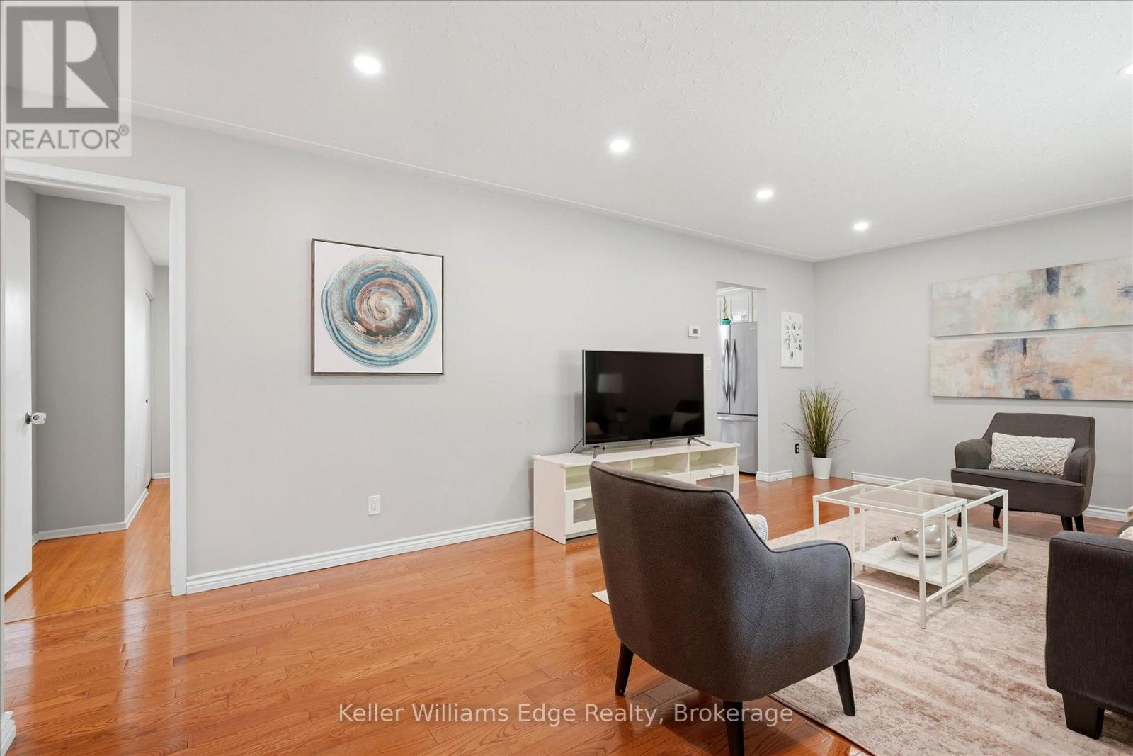 48 Winding Way, Brantford, Ontario  N3R 3S3 - Photo 5 - X13165290